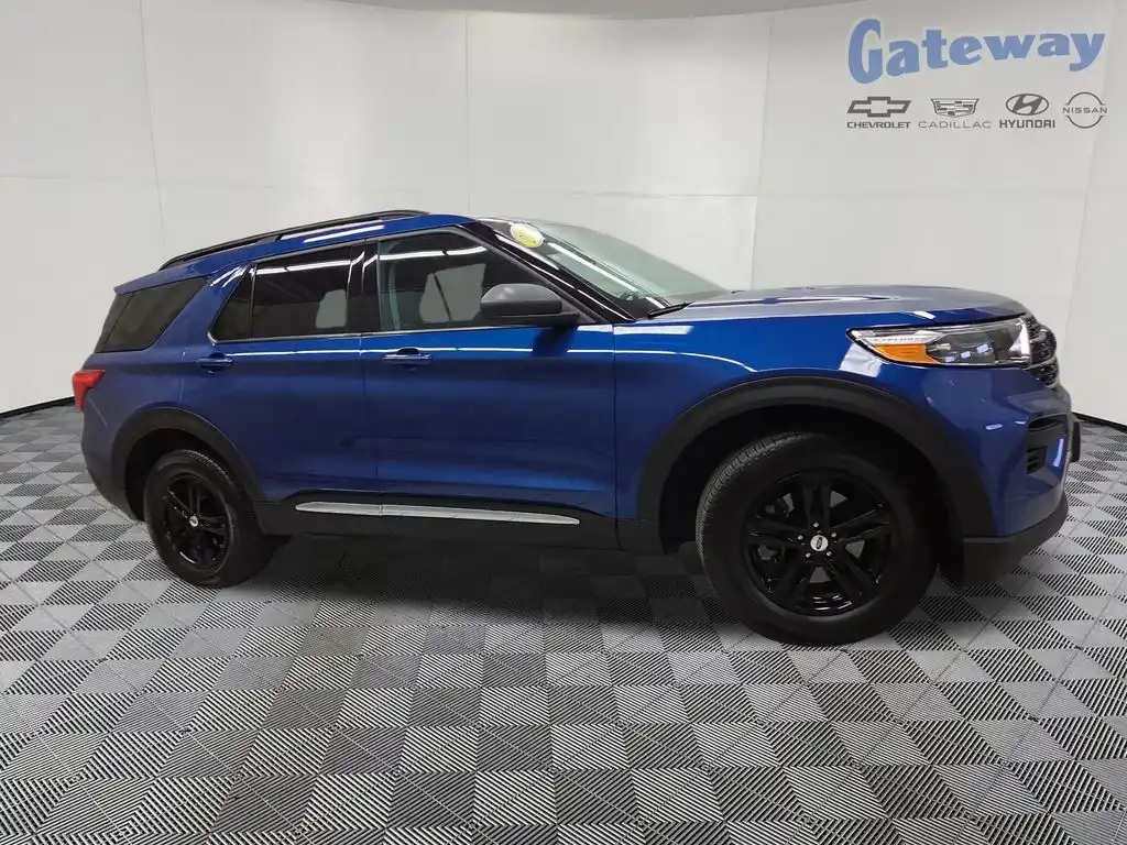 2022 Ford Explorer XLT 4WD's photo