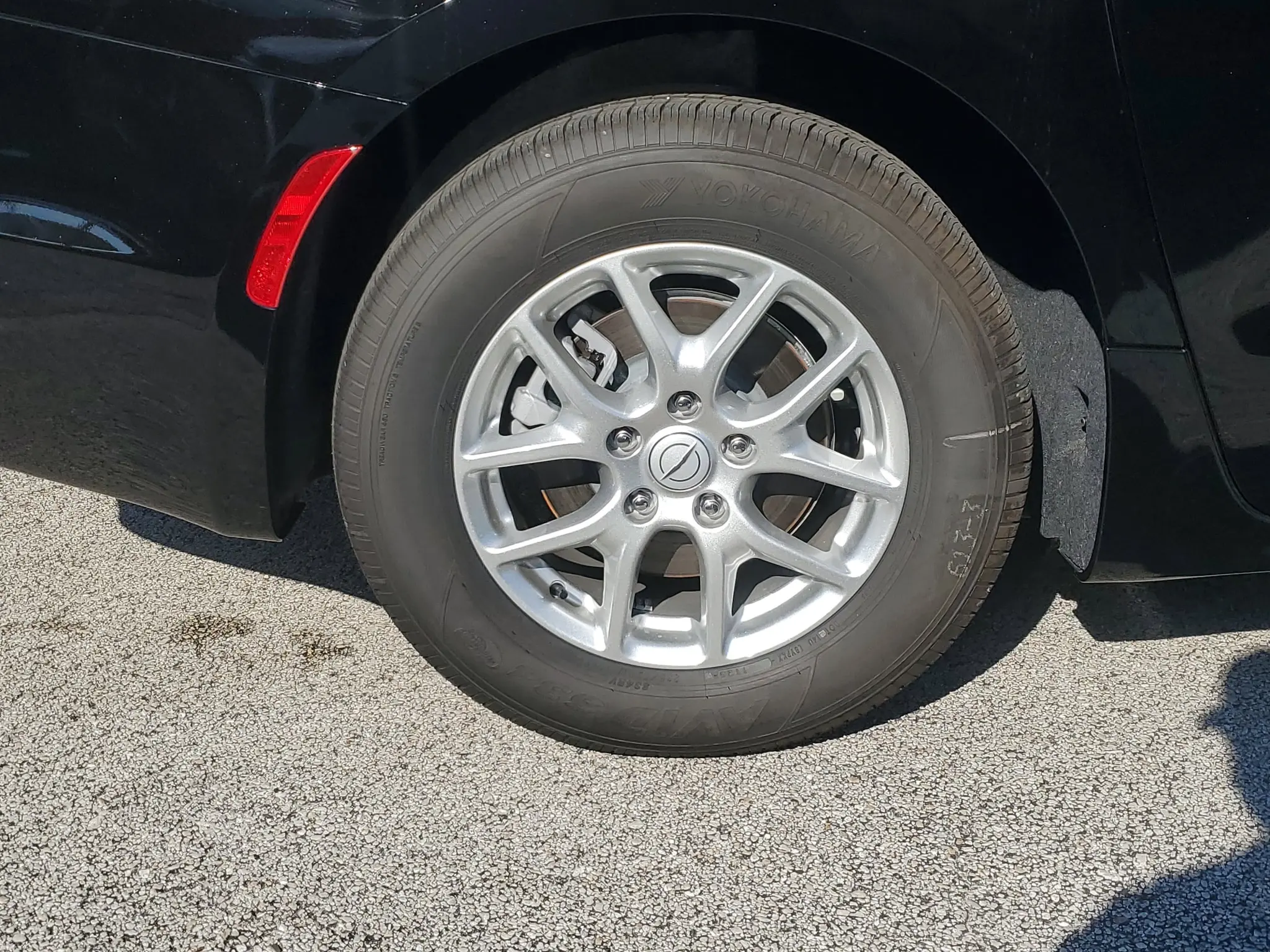 2026 Chrysler Pacifica Select photo 5