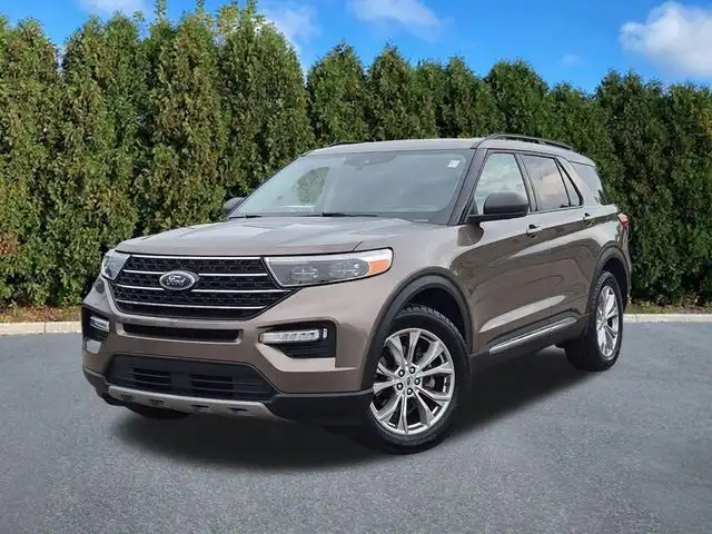2021 Ford Explorer XLT 4WD's photo