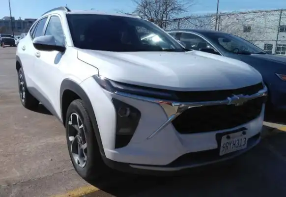 2025 Chevrolet Trax LT's photo
