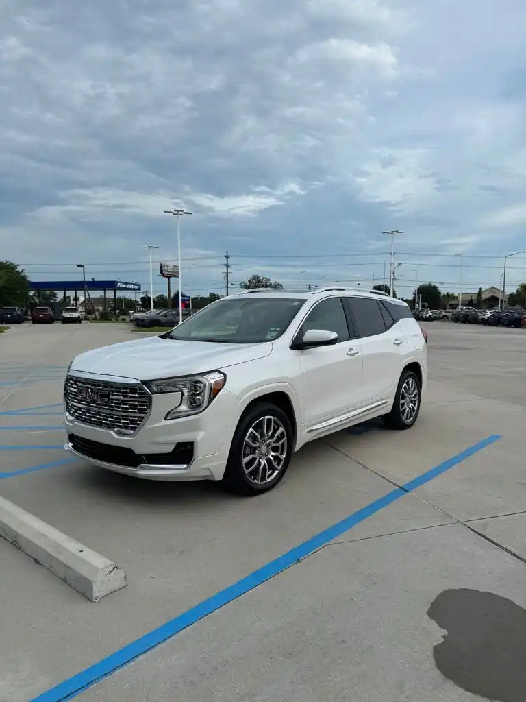 2024 GMC Terrain Denali AWD's photo