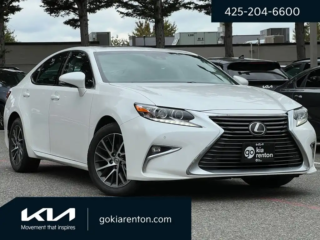 2017 Lexus ES 350 350's photo