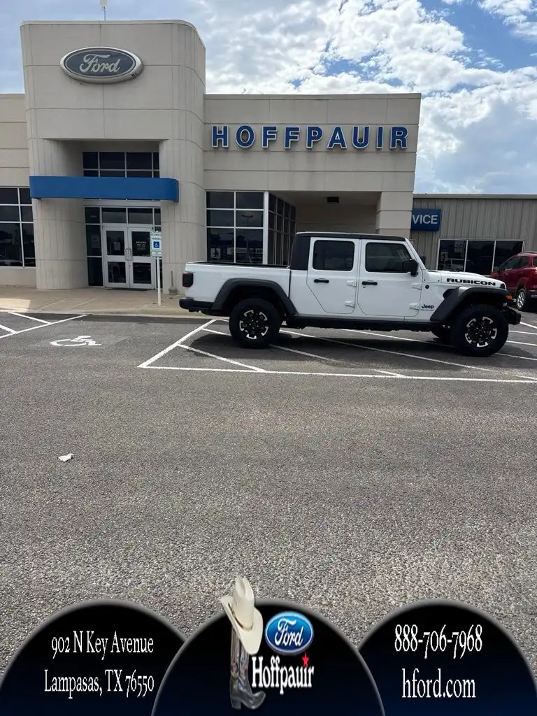 2024 Jeep Gladiator Rubicon's photo