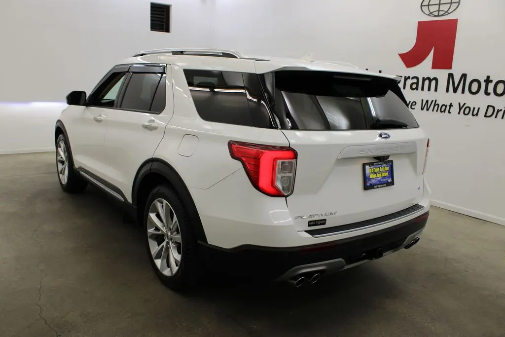 2023 Ford Explorer Platinum photo 3