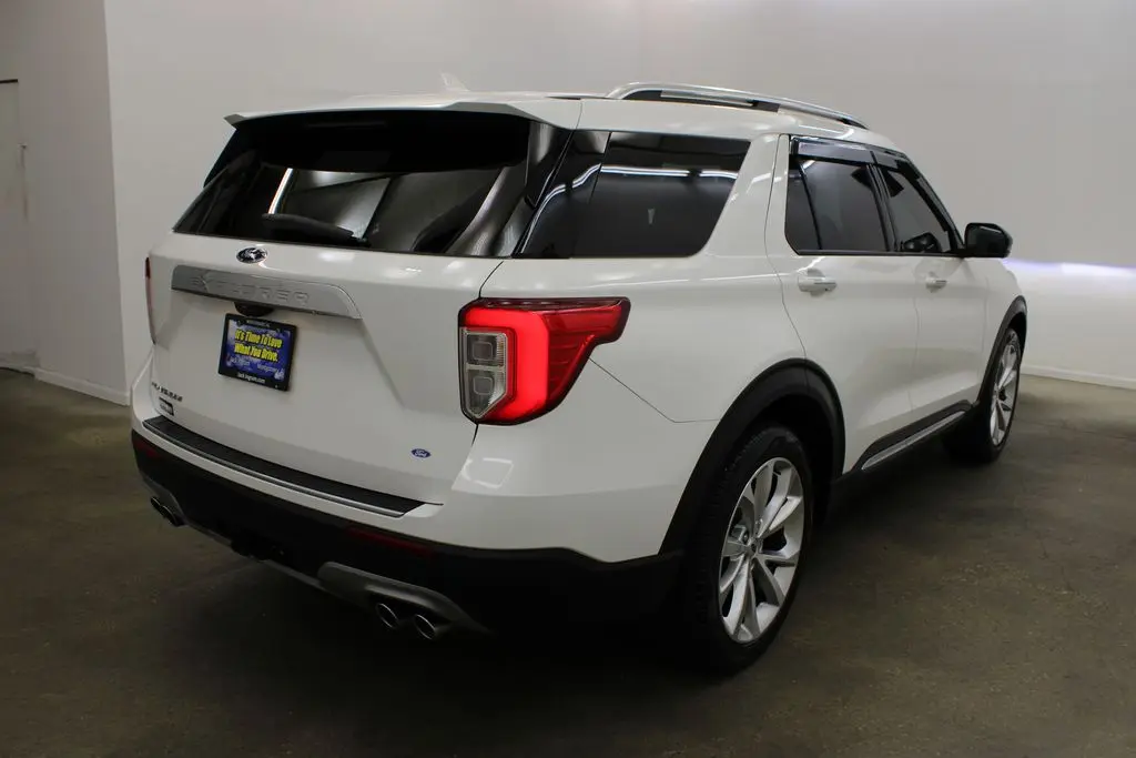 2023 Ford Explorer Platinum photo 5