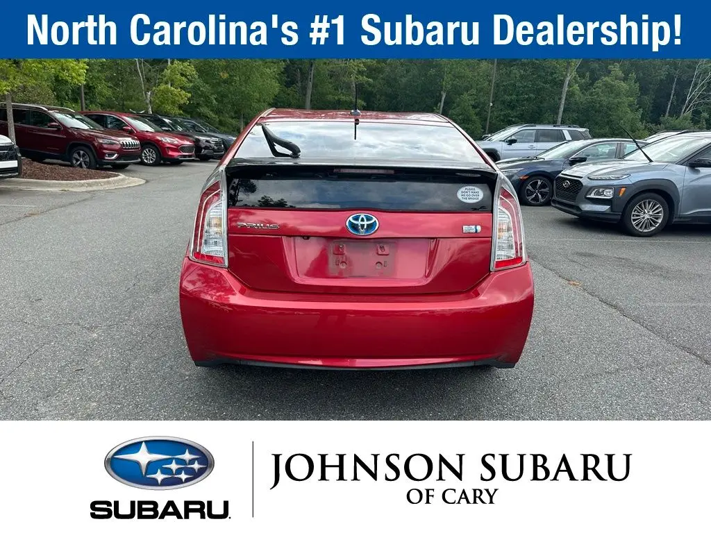 2014 Toyota Prius Three photo 4