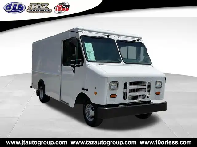 2017 Ford E-Series Base E-350SD Cab/Chassis's photo