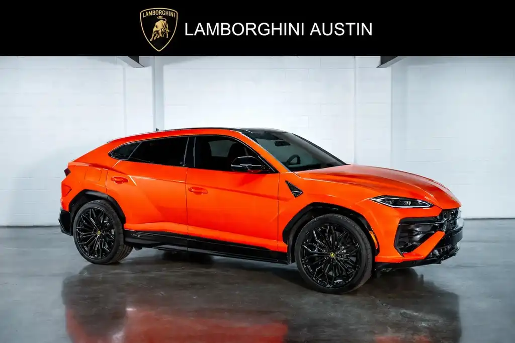 2025 Lamborghini Urus 4.0 PHEV V8 SE's photo