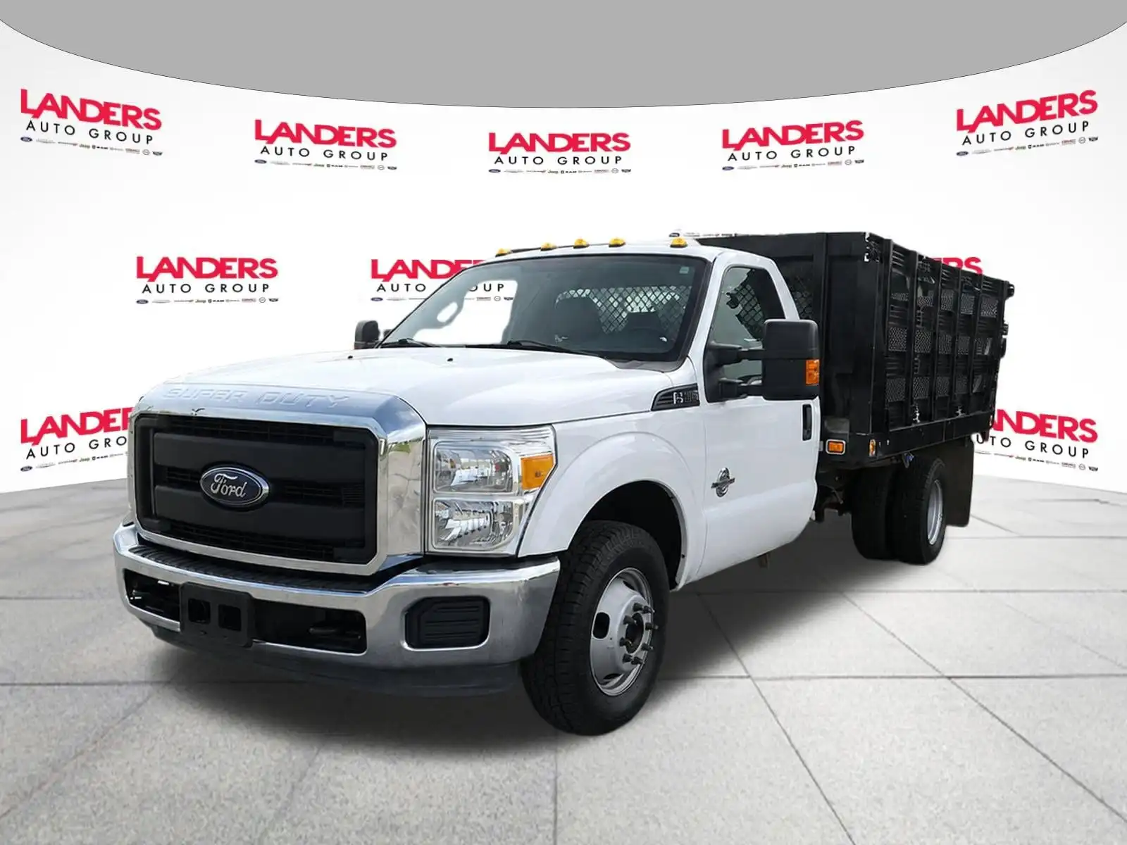 2016 Ford F-350 XL Regular Cab DRW 165 in's photo