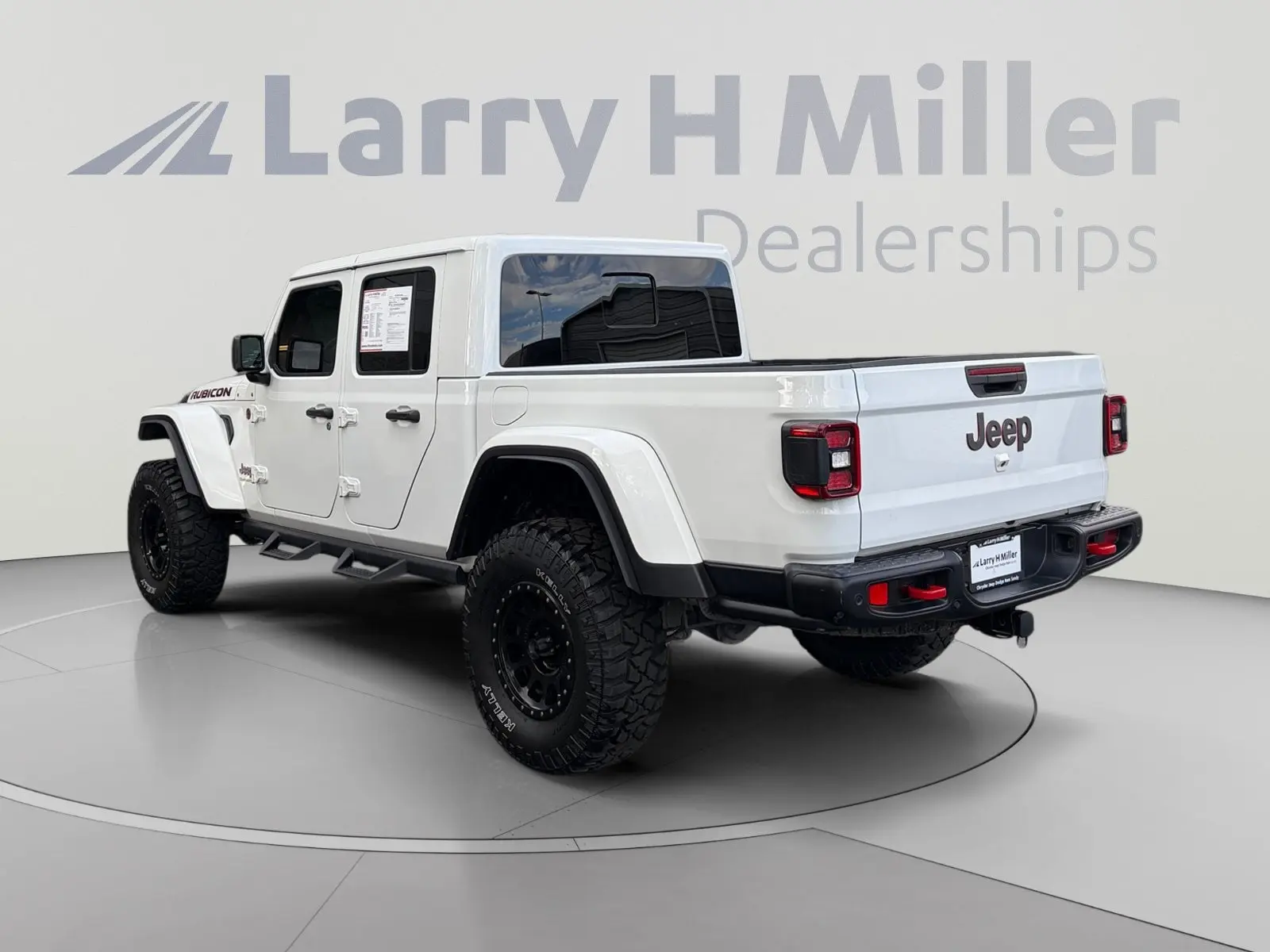2021 Jeep Gladiator Rubicon photo 3