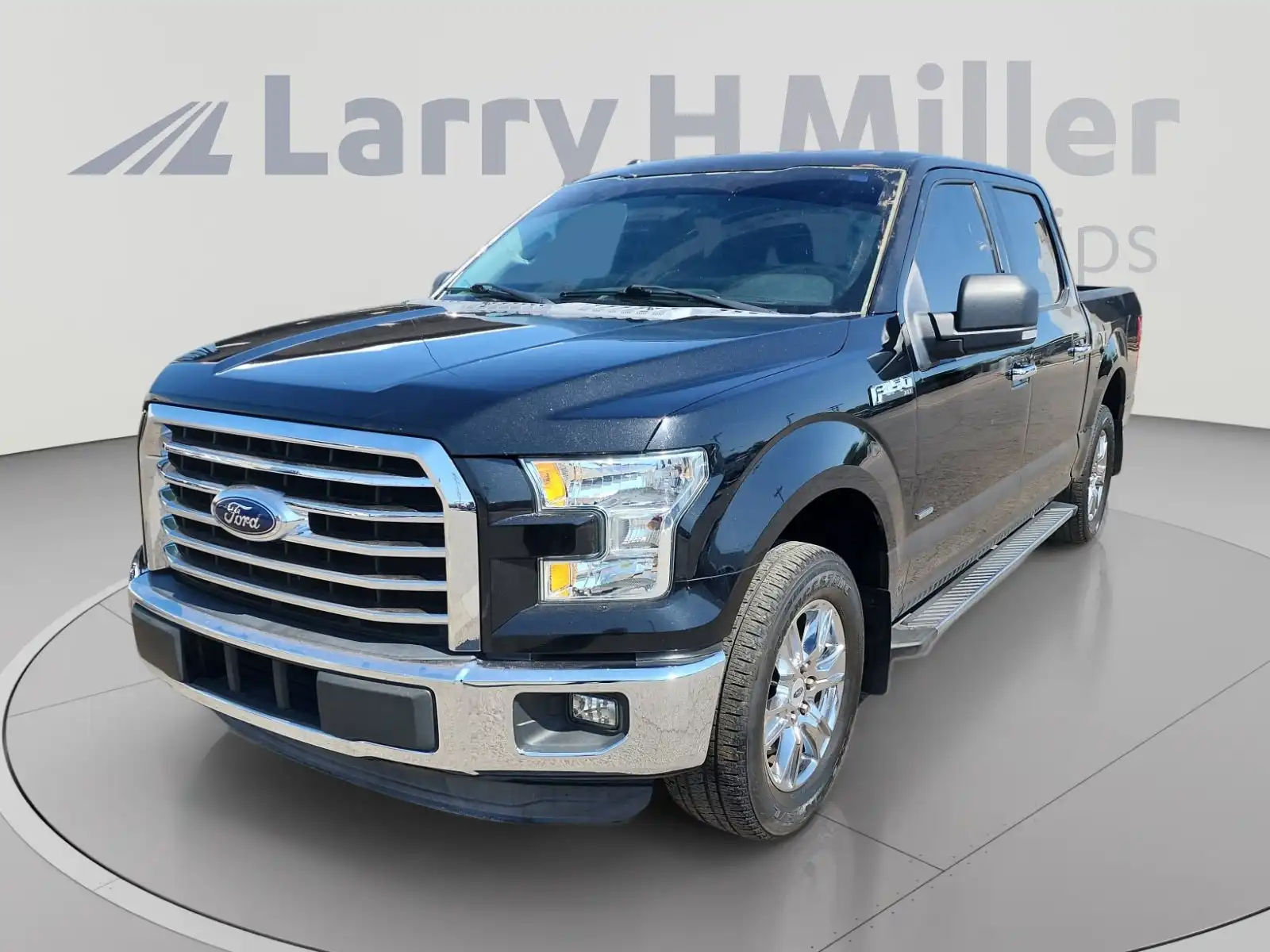 2015 Ford F-150 XLT SuperCrew 145 in's photo