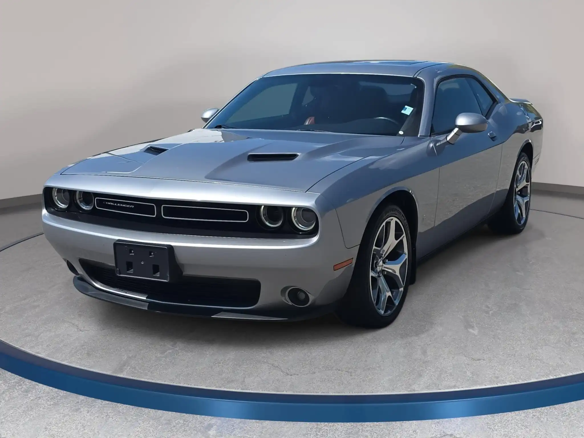 2016 Dodge Challenger SXT Plus's photo