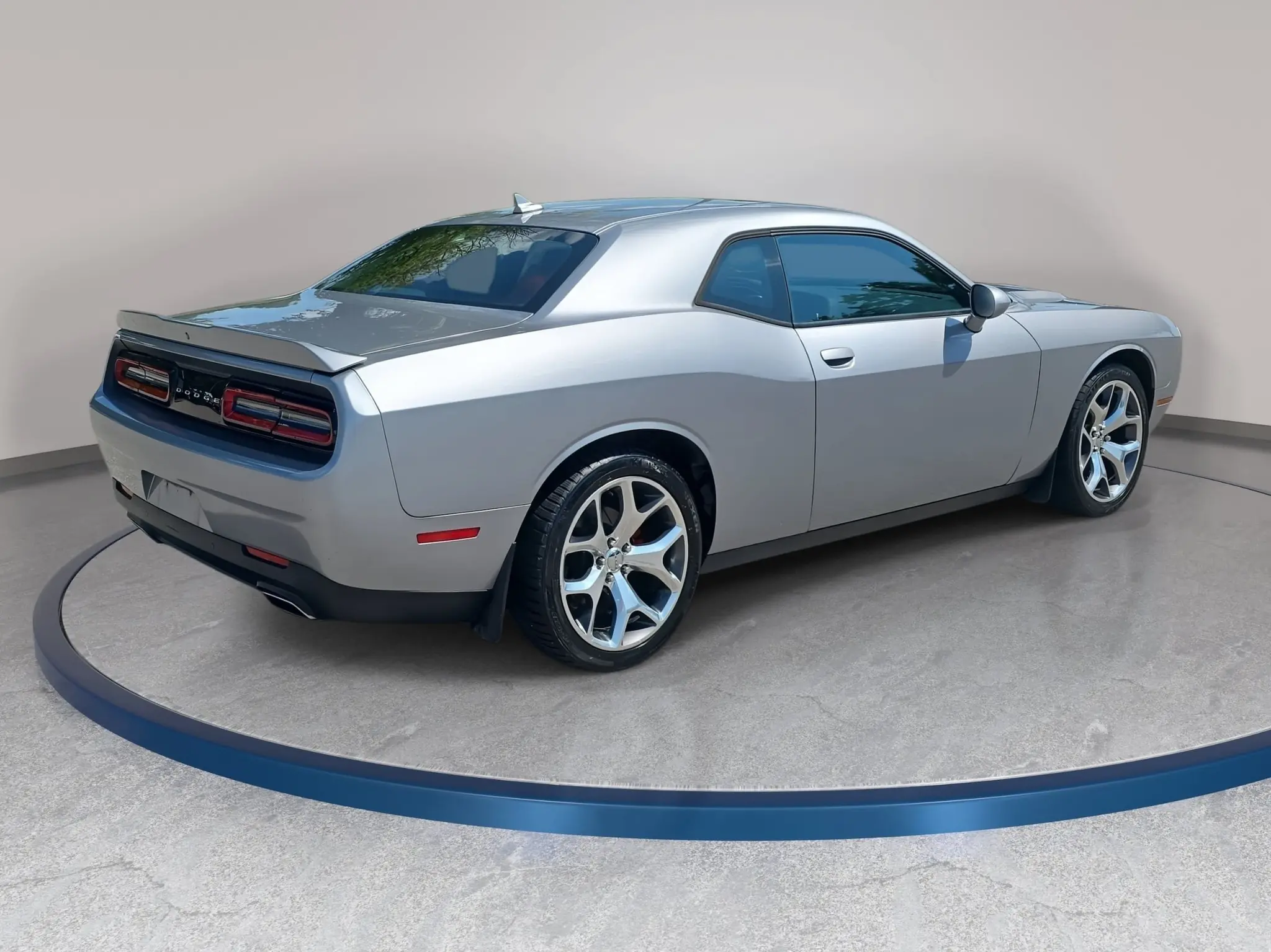 2016 Dodge Challenger SXT Plus photo 5