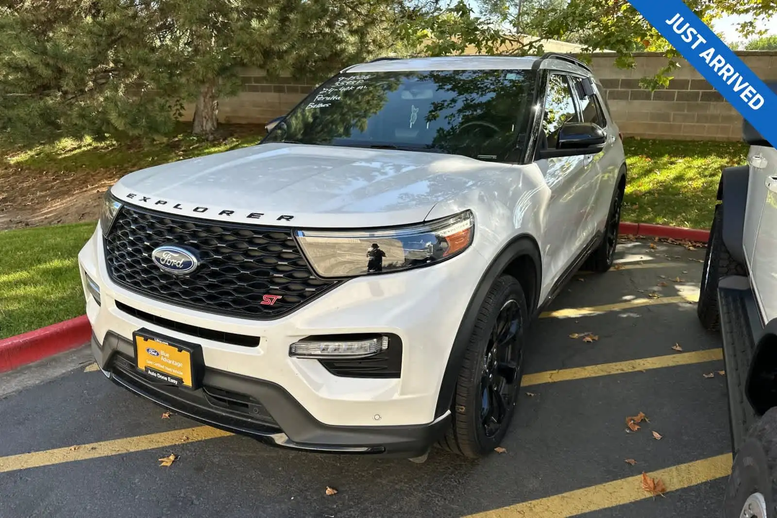 2024 Ford Explorer ST 4WD's photo