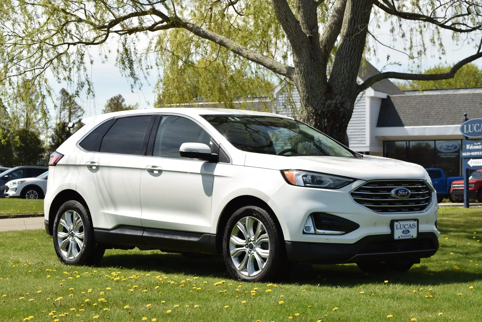 2021 Ford Edge Titanium AWD's photo