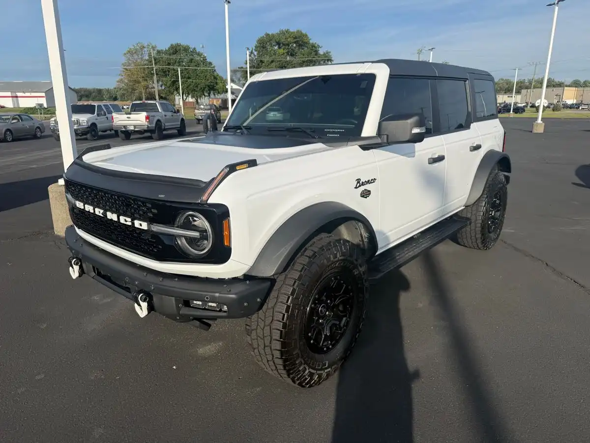 2024 Ford Bronco Wildtrak 4WD's photo