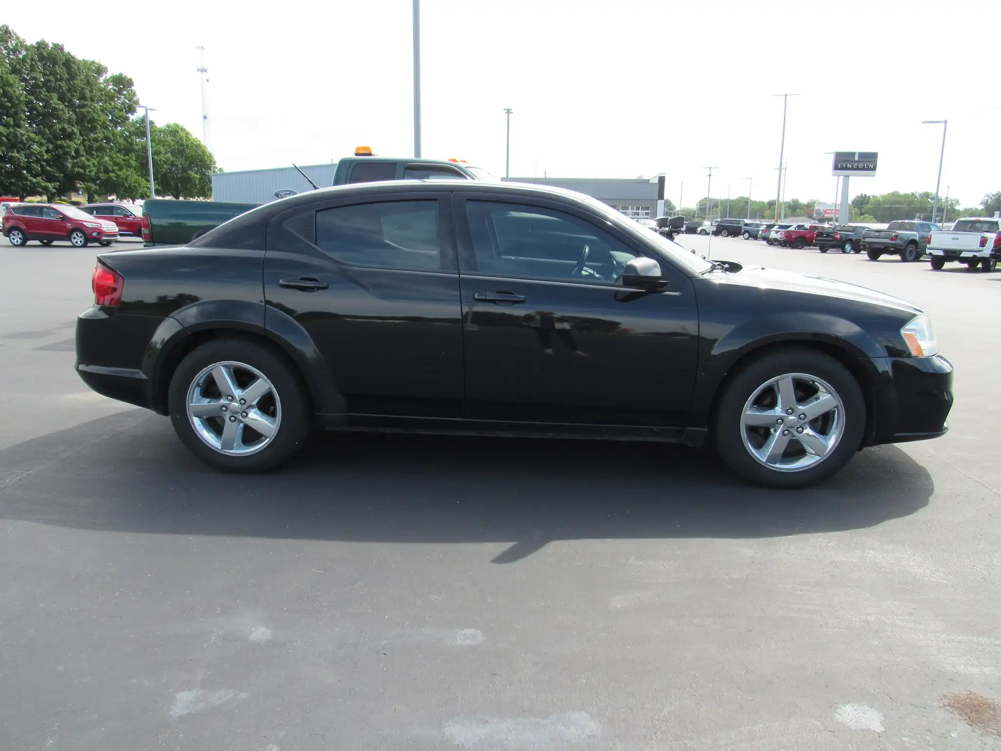 2013 Dodge Avenger SXT's photo