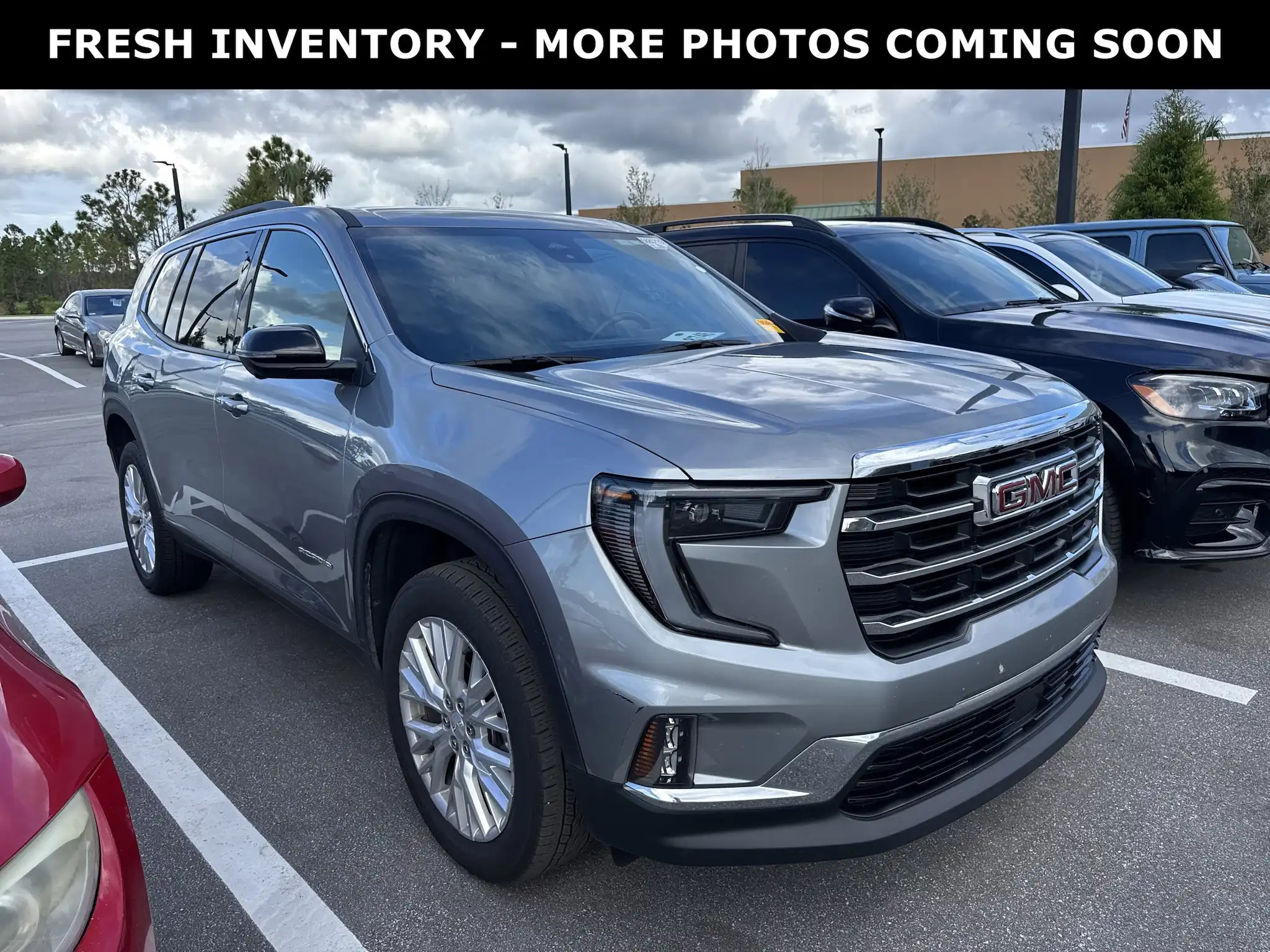 2026 GMC Acadia Elevation FWD's photo