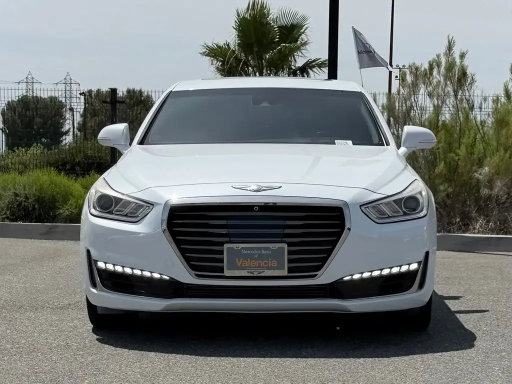 2017 Genesis G90 3.3T Premium photo 5
