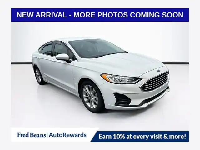 2019 Ford Fusion SE FWD's photo