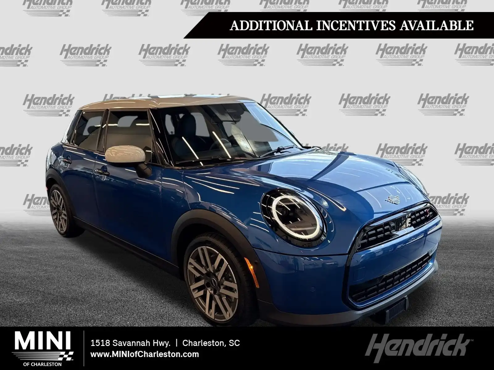 2026 MINI Hardtop Cooper S's photo