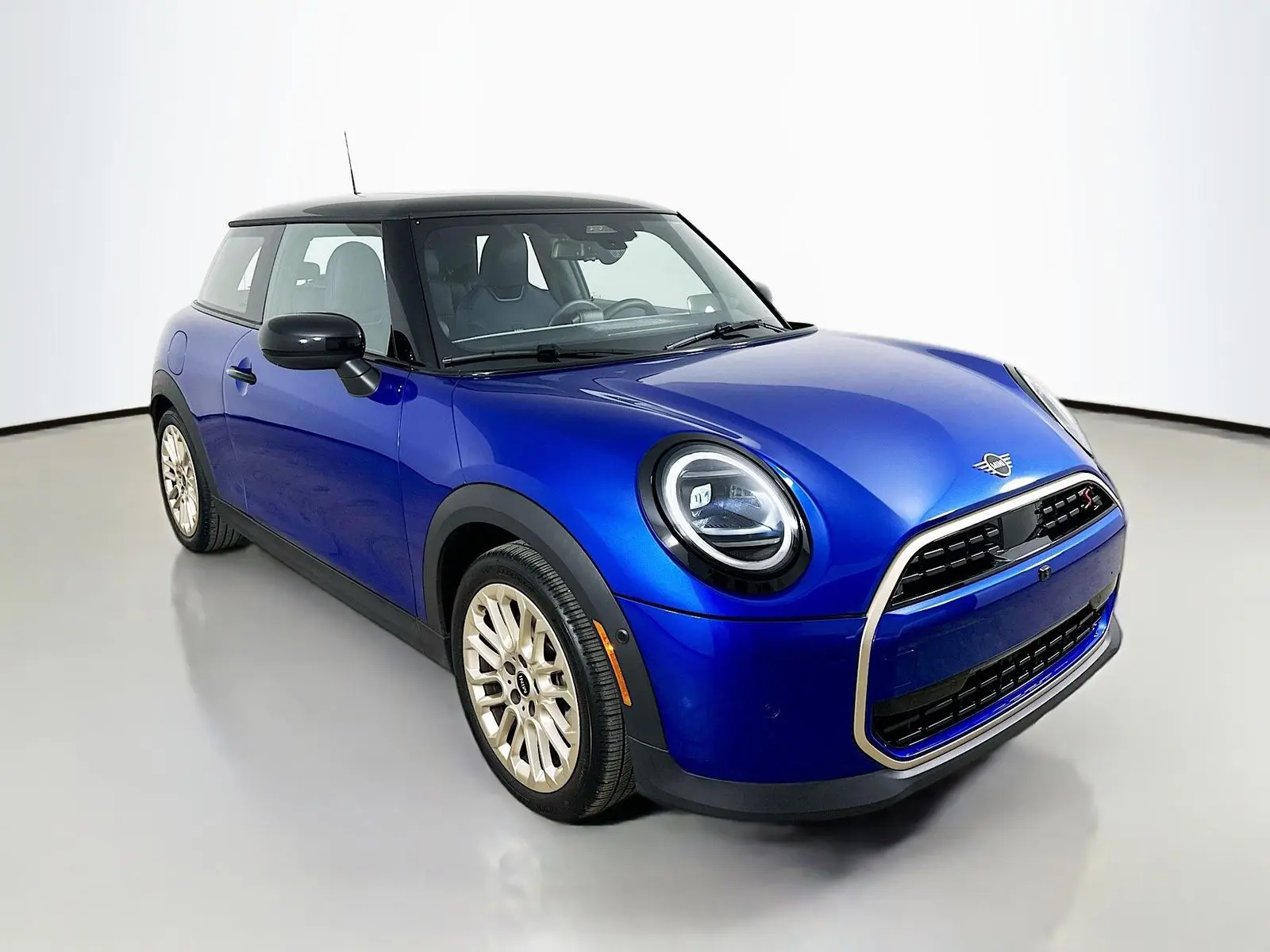 2026 MINI Hardtop Cooper S photo 3