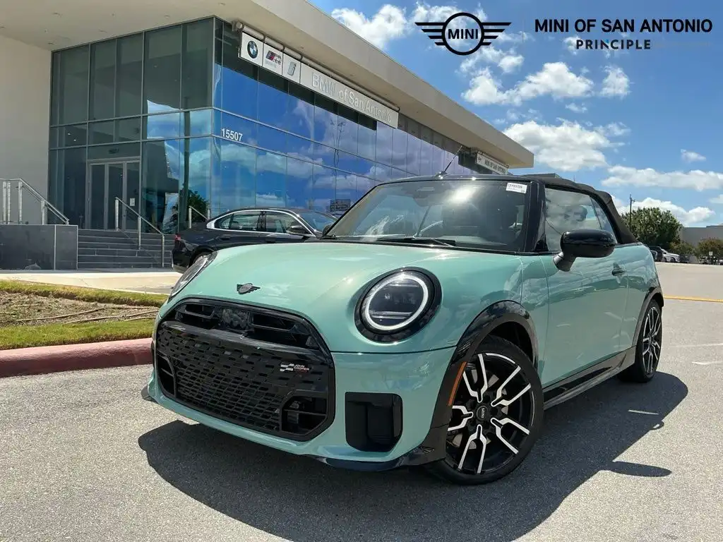 2026 MINI Convertible Cooper S's photo