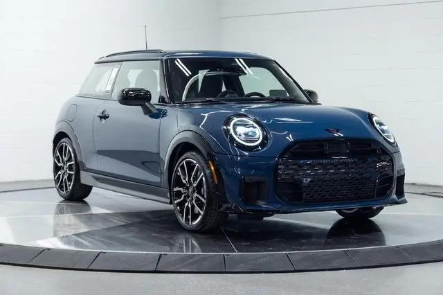 2026 MINI Hardtop Cooper S photo 4