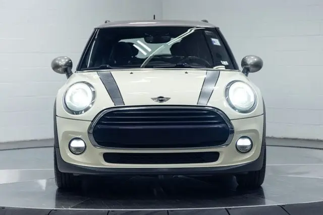 2017 MINI Cooper Base photo 5