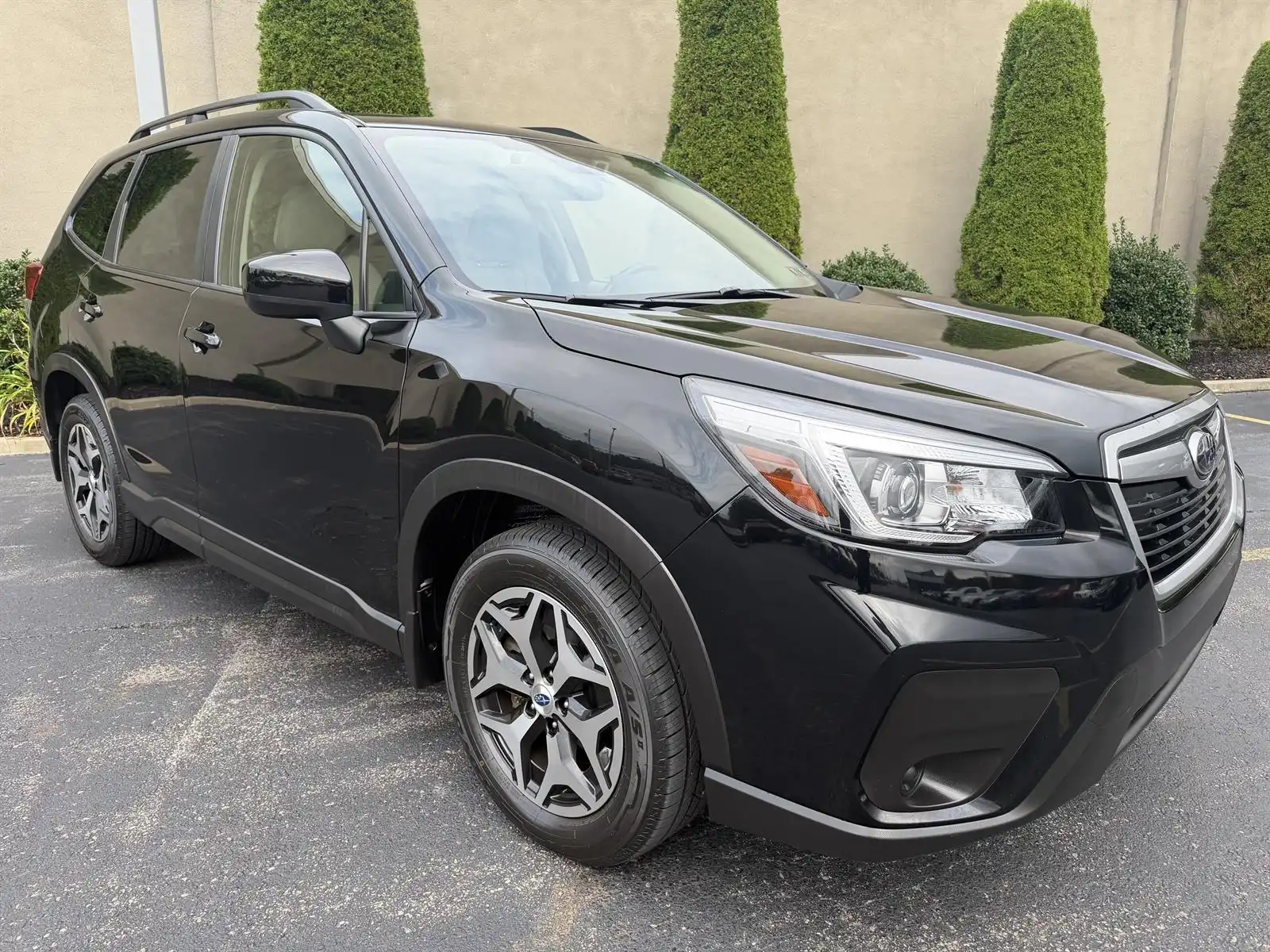 2020 Subaru Forester Premium's photo