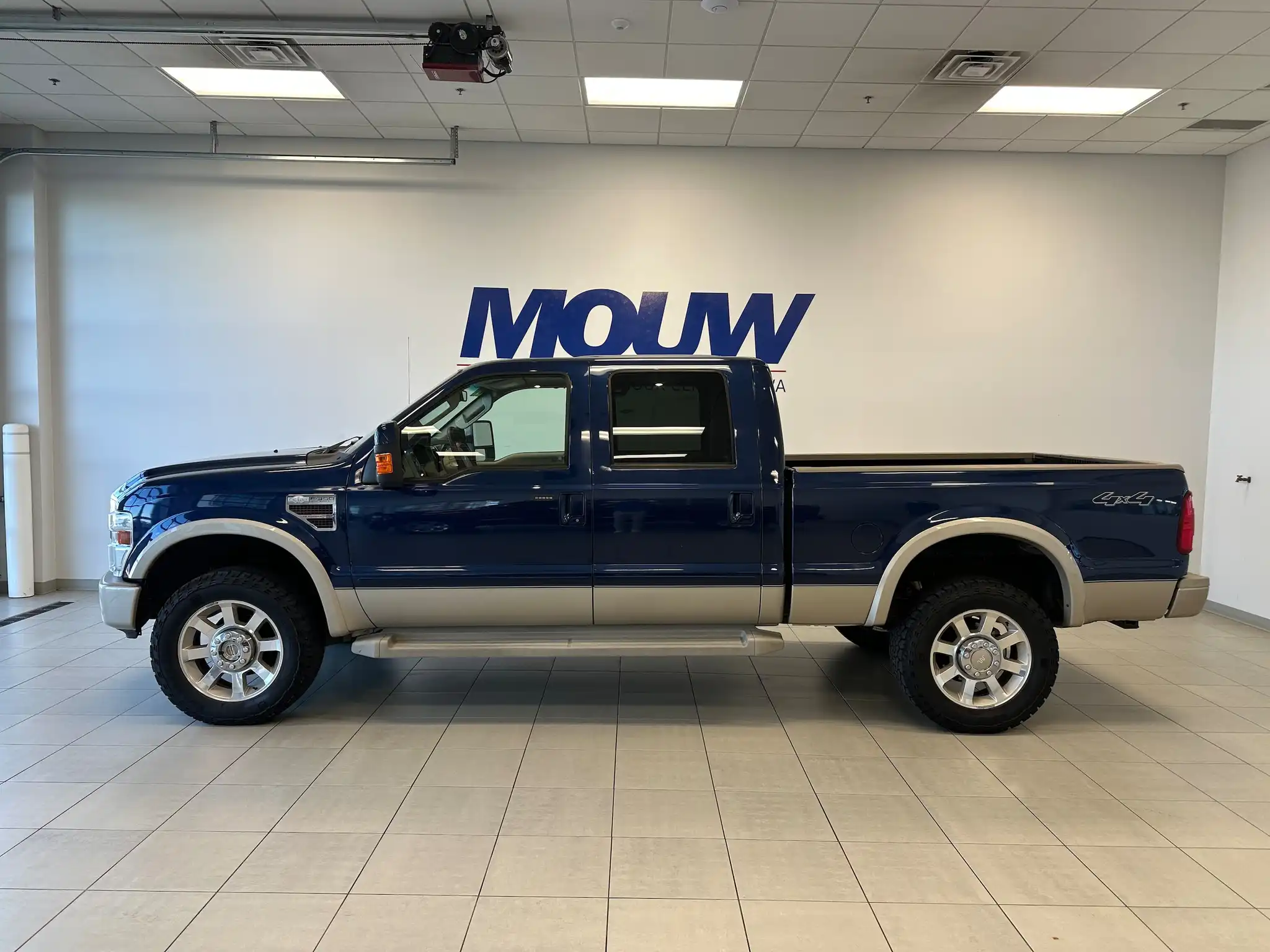 2008 Ford F-350 Lariat 4WD Crew Cab SRW 156 in's photo