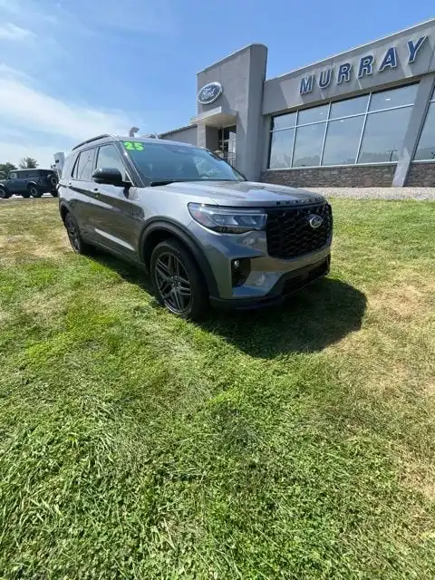 2025 Ford Explorer ST-Line 4WD PL535's photo