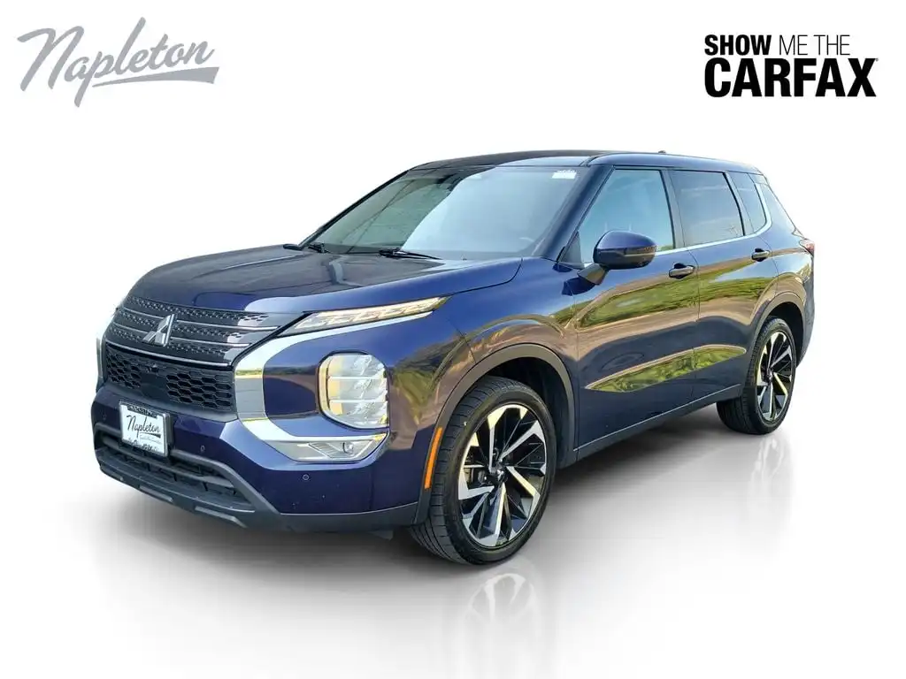 2024 Mitsubishi Outlander SE FWD's photo