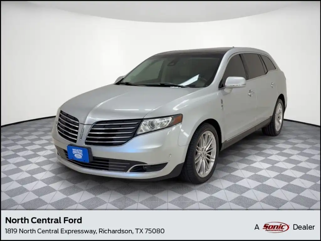 2019 Lincoln MKT 3.5 Reserve AWD's photo