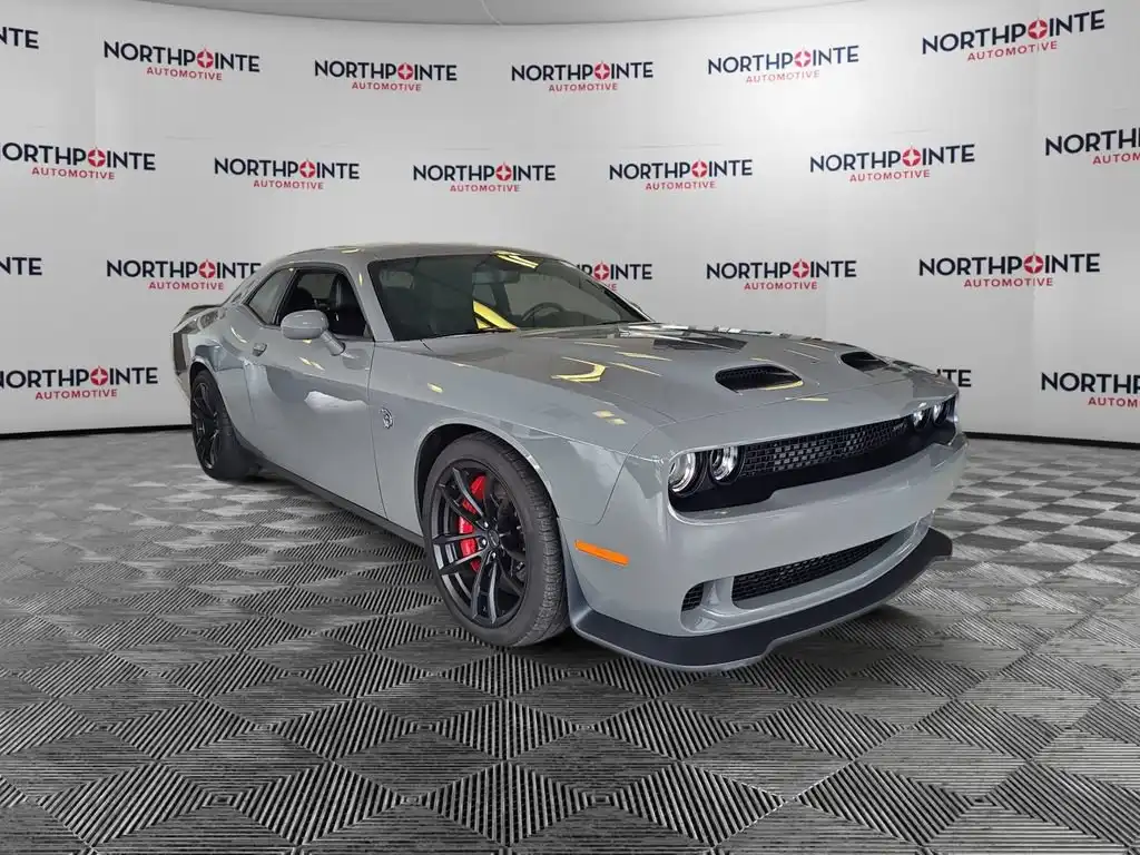 2023 Dodge Challenger SRT Hellcat Auto Jailbreak's photo