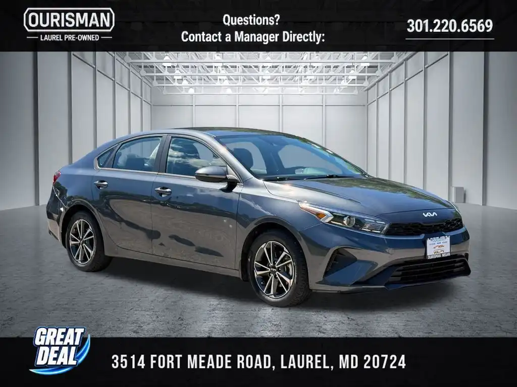 2022 Kia Forte LXS Auto's photo