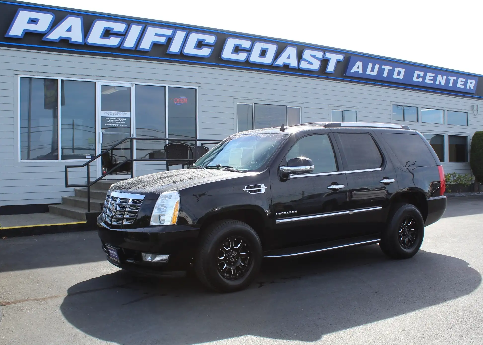 2013 Cadillac Escalade Luxury AWD's photo