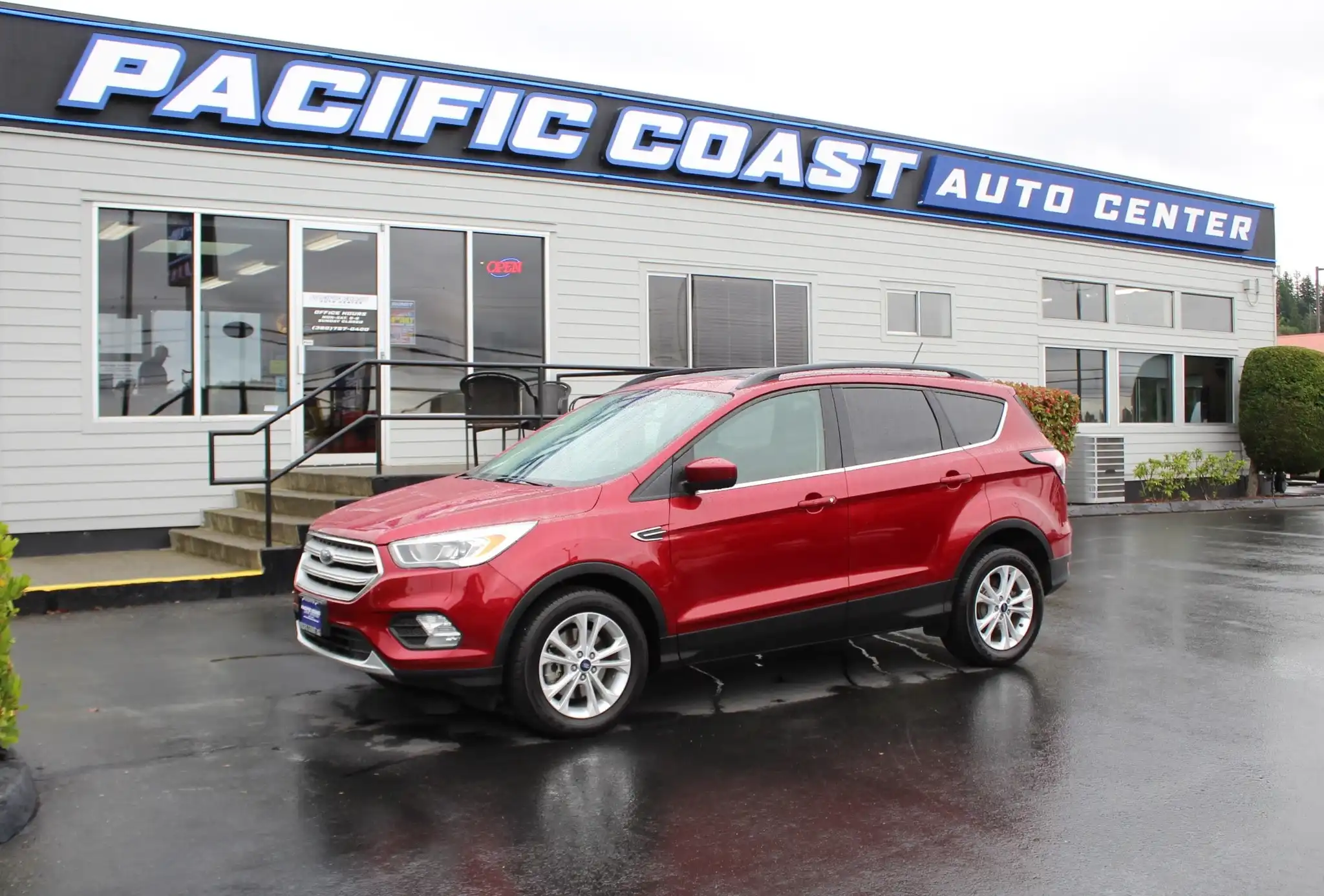 2018 Ford Escape SEL 4WD's photo
