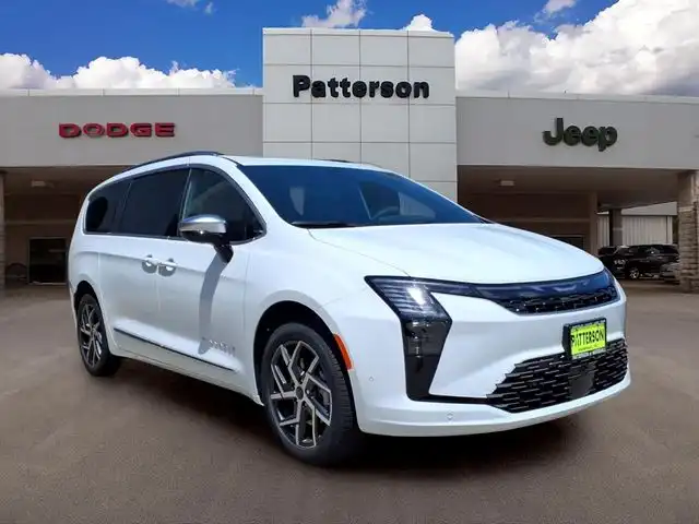 2027 Chrysler Pacifica Pinnacle AWD's photo