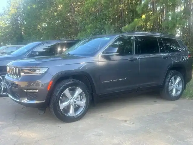 2021 Jeep Grand Cherokee L Limited's photo