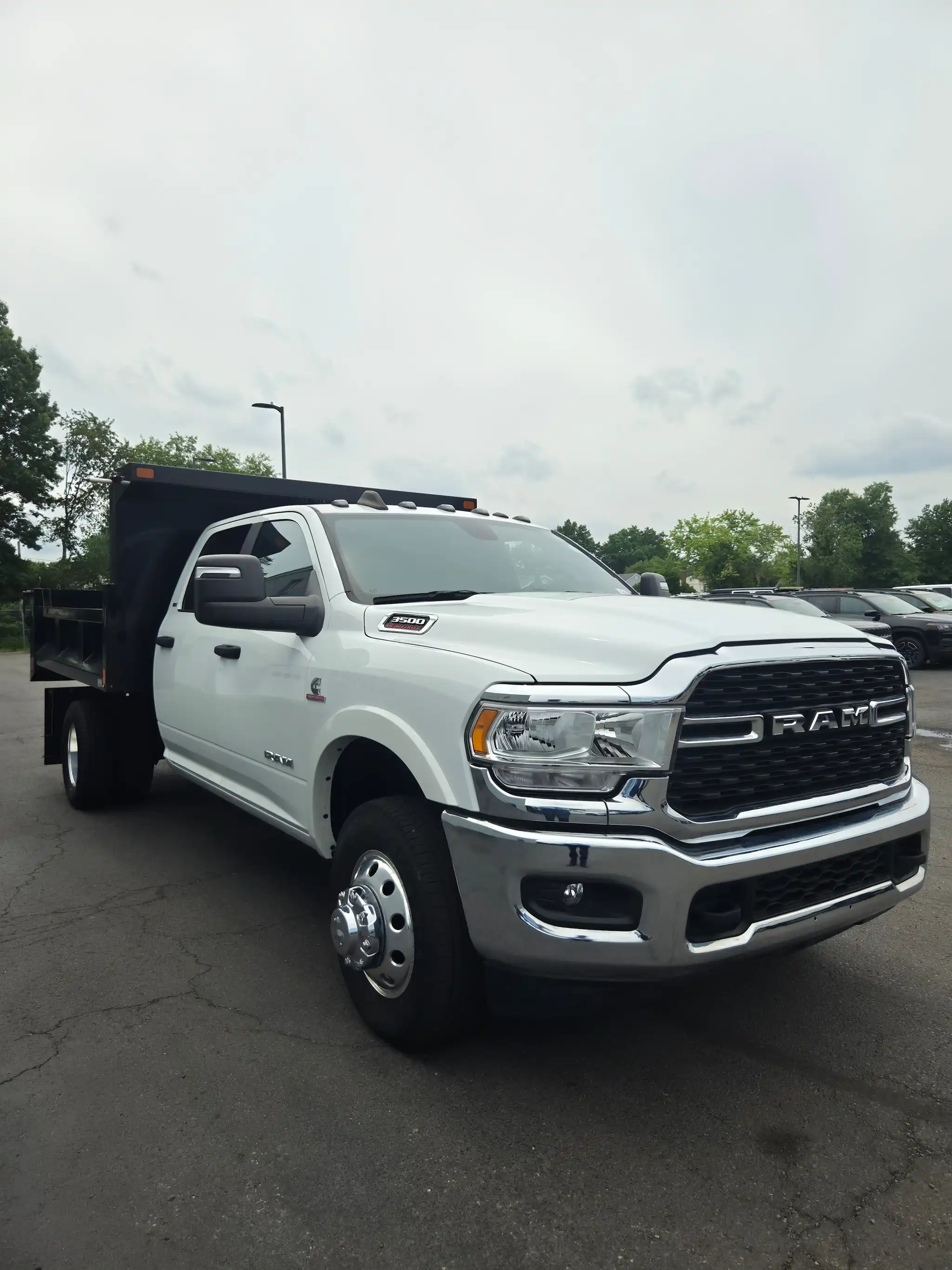 2024 RAM 3500 SLT 4WD Crew Cab's photo