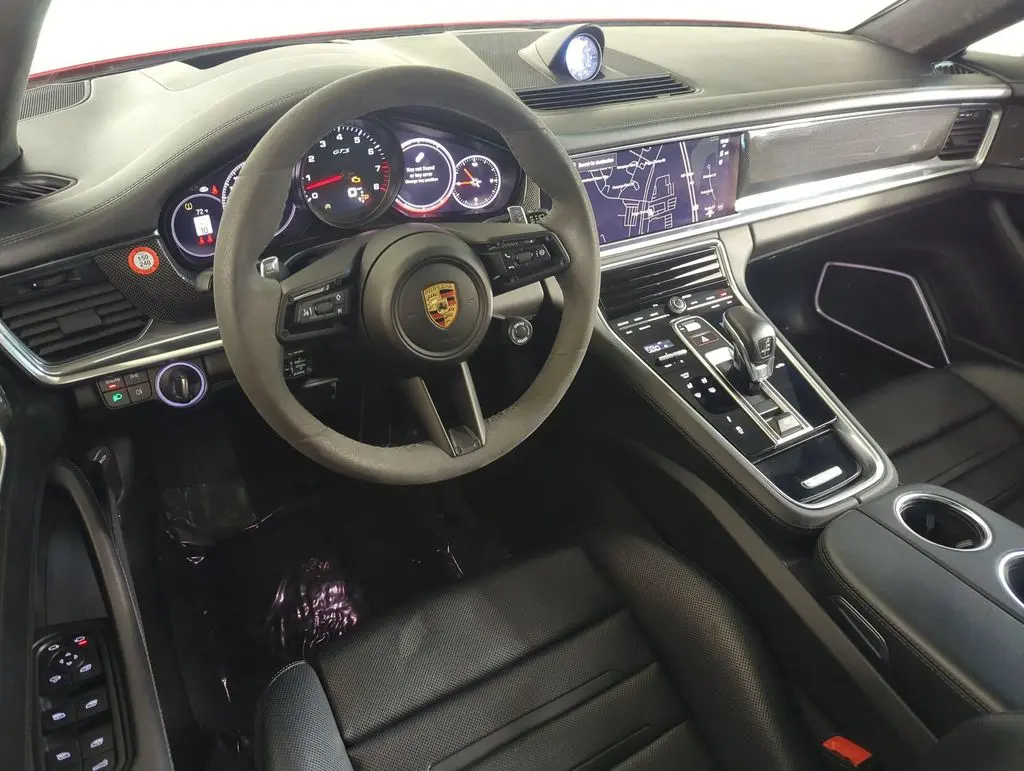 2023 Porsche Panamera GTS photo 4