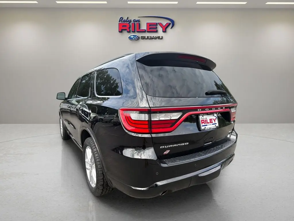 2023 Dodge Durango GT AWD Plus photo 3