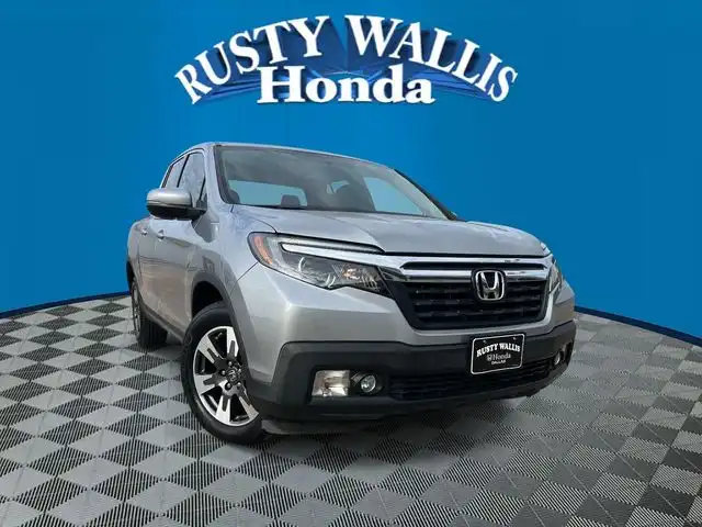 2017 Honda Ridgeline RTL's photo