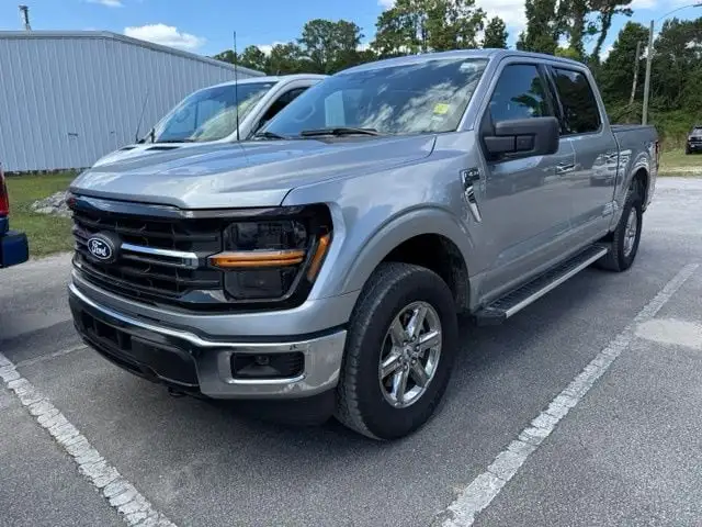2025 Ford F-150 XLT 4WD SuperCrew 5-1/2' Box's photo