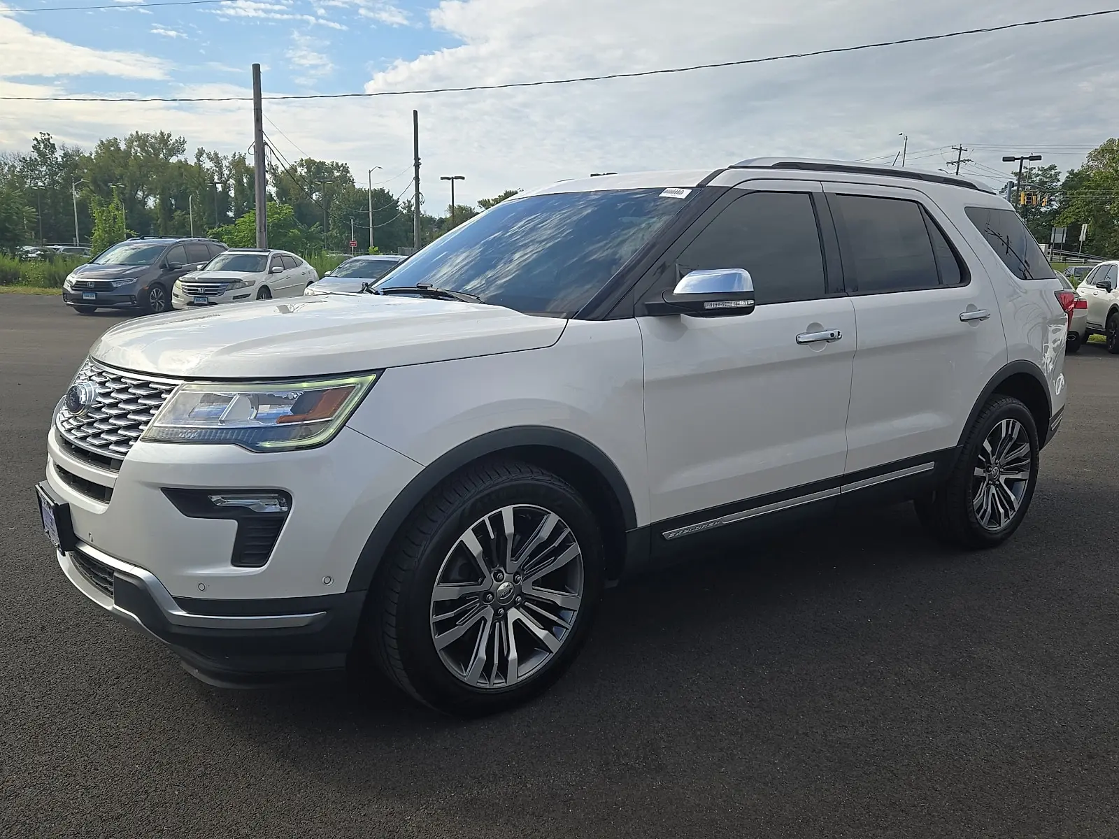 2019 Ford Explorer Platinum 4WD photo 3