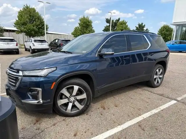 2023 Chevrolet Traverse 3LT AWD's photo
