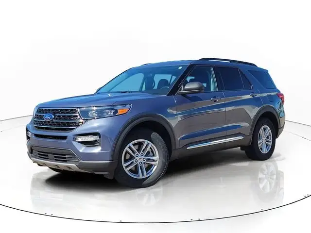 2021 Ford Explorer XLT 4WD photo 1