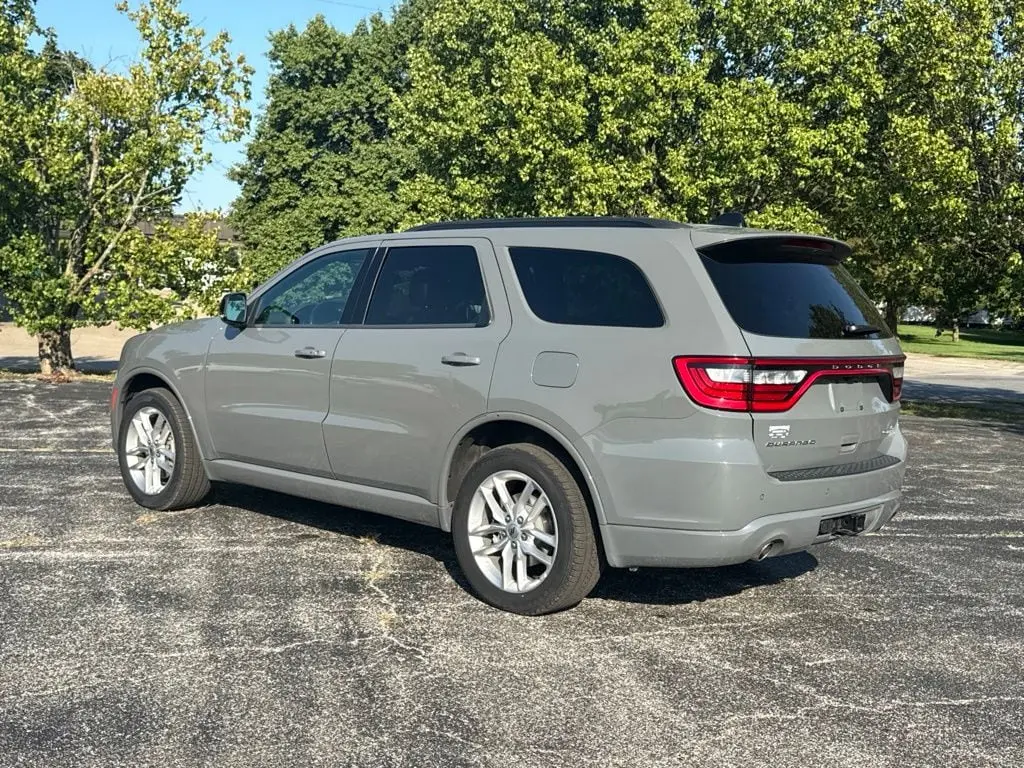 2024 Dodge Durango GT AWD Plus photo 3