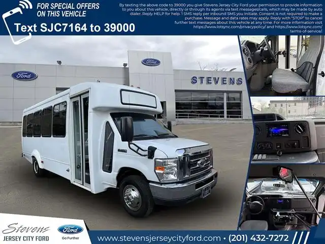 2016 Ford E-Series DRW E-450 Super Duty 158 in WB's photo